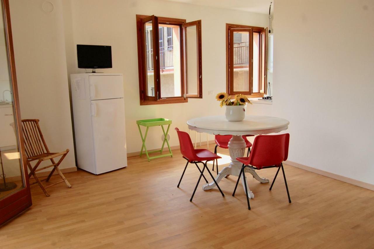 Ferienwohnung Casa Patrizia Sueglio Exterior foto